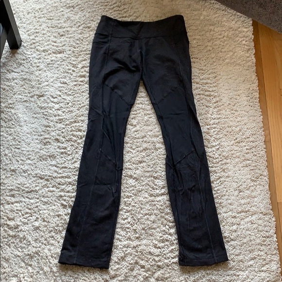 Lululemon pants - Picture 2 of 4